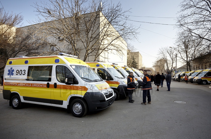 Автомобильный парк Службы скорой медпомощи пополнится новыми машинами (ФОТО)