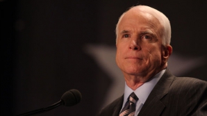 Послужной список сенаторов США, находящихся с официальным визитом в Кишиневе