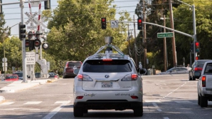 Самоуправляемые автомобили Google проехали более млн км