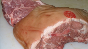 Россия вернула партию молдавской свинины из-за клейма, запрещенного в Таможенном союзе