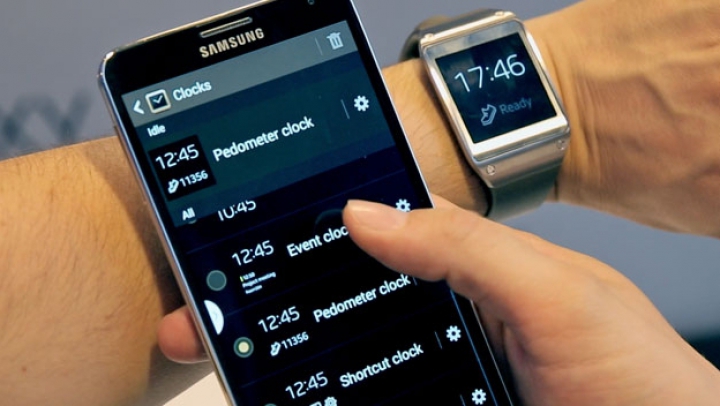 СМИ: Samsung превратит наручные часы в телефон