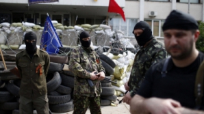 События на Украине: в Мариуполе ведутся уличные бои, в Донецке сепаратисты набросились на дирижера