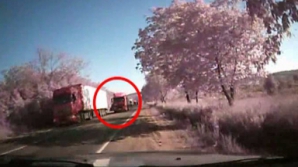 На трассе Кишинев-Каушаны водителю авто удалось избежать столкновения с грузовиком (ВИДЕО)