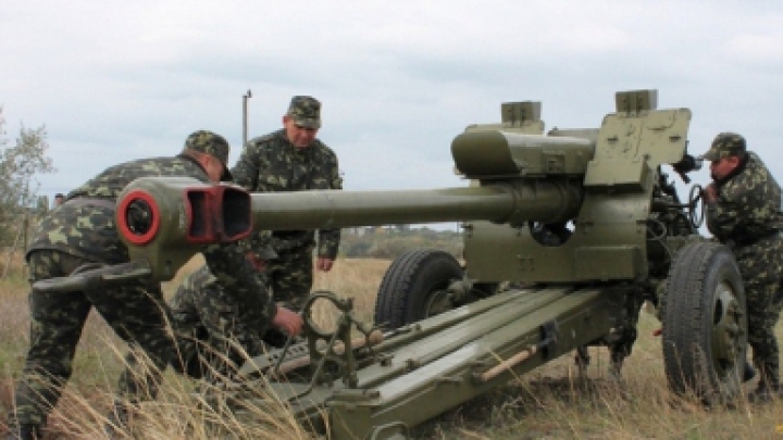 В Славянске возобновились бои: украинские военные стреляют из гаубиц