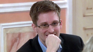 Эдвард Сноуден просит убежища в Бразилии