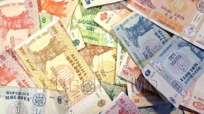 В комнате студенческого общежития изготавливали фальшивые деньги и хранили наркотики (ВИДЕО)