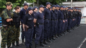 Сильвия Готянски работает в столичном департаменте пограничной полиции, а в свободное время пишет стихи 