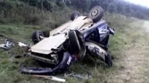 В Шотландии на авторалли гоночный автомобиль врезался в толпу зрителей