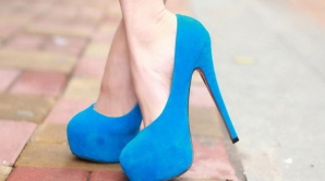 Депутаты Госдумы требуют запретить высокие каблуки, кеды и балетки на территории Таможенного союза 