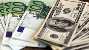 Курс валюты: лей вновь теряет в весе