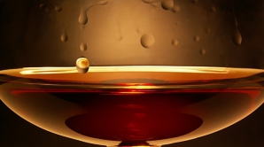 Алкоголь, поступающий на столичные рынки и в магазины, разливался в антисанитарных условиях (ВИДЕО)