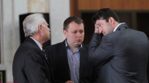 Петренко и Мунтяна могут исключить из ПКРМ