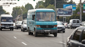 В машине 20-летнего парня полиция обнаружила 1100 литров алкоголя без документов