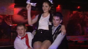 Выпускники лицеев развлекаются с мыслью об экзаменах