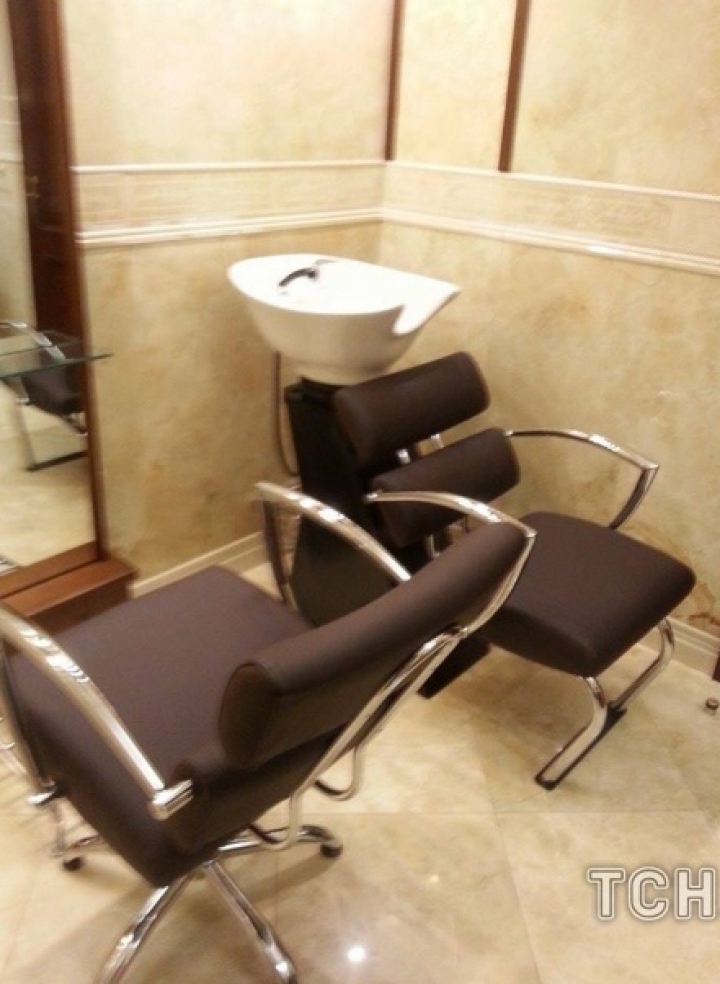 Шик и блеск кабинетов экс-генпрокурора Украины Виктора Пшонки, сбежавшего из страны (ФОТО)