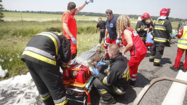 В Польше разбился украинский автобус: погибли 7 человек (ФОТО)