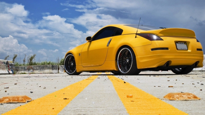 Желтые машины назвали самыми выгодными для перепродажи