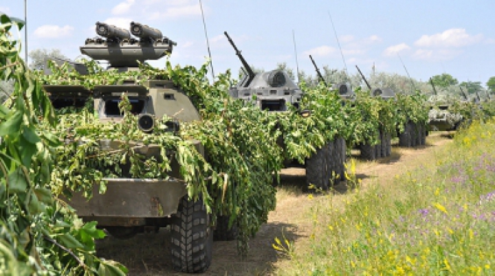 (ФОТО/ВИДЕО) Военные мотострелковой бригады «Дачия» провели показательные учения в Кагуле