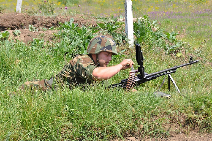 (ФОТО/ВИДЕО) Военные мотострелковой бригады «Дачия» провели показательные учения в Кагуле