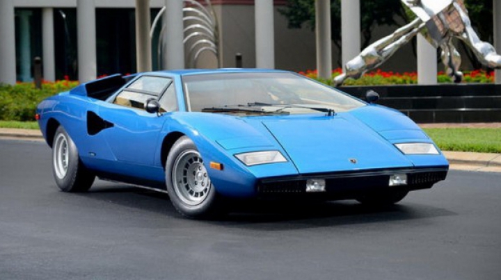 Первый Lamborghini Countach выставлен на аукцион