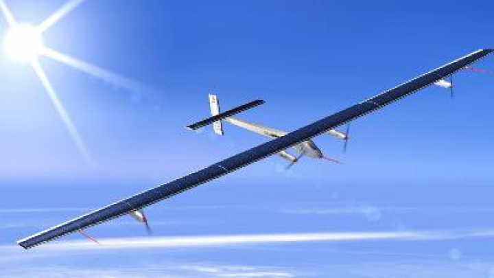 Самолет на солнечных батареях "Solar Impulse 2"  совершил первый полет