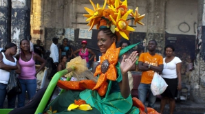 На Гаити отпраздновали последний день Карнавала цветов
