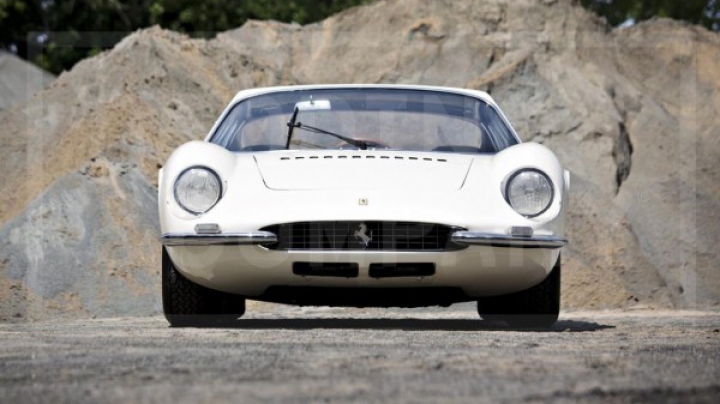 Единственную в мире Ferrari 365 P Berlinetta Speciale продадут на аукционе (ФОТО)