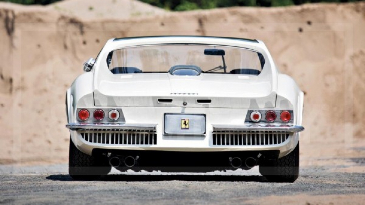 Единственную в мире Ferrari 365 P Berlinetta Speciale продадут на аукционе (ФОТО)