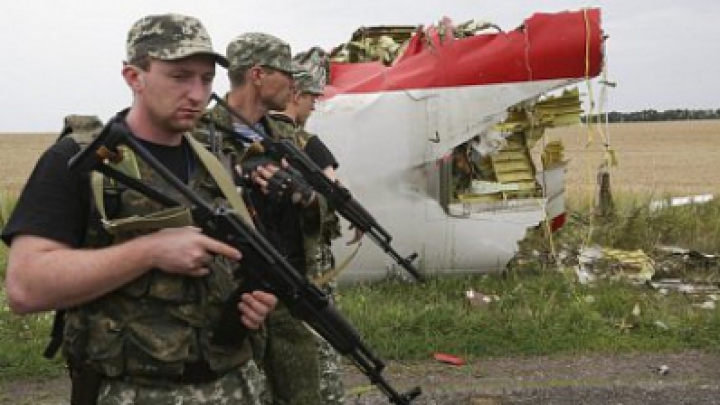 Boeing-777: Боевики выкрали 38 тел пассажиров и уничтожают улики