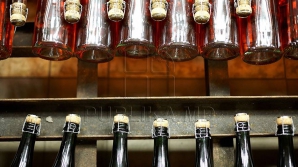 Виноделы пошли на сокращение штата, чтобы снизить потери от эмбарго