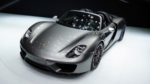 В Лондоне был замечен очень редкий Porsche 918 Spyder (ВИДЕО)