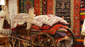 В гагаузском селе Гайдары состоялся фестиваль, посвященный ковроткачеству