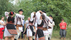 Кампания Publika TV: молдавский флаг подняли в селе Крихана Веке