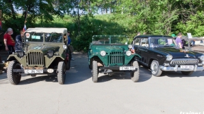 В Кишиневе открыта праздничная выставка ретро-автомобилей