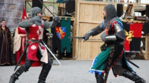 В центре Кишинева открылся Фестиваль средневекового искусства