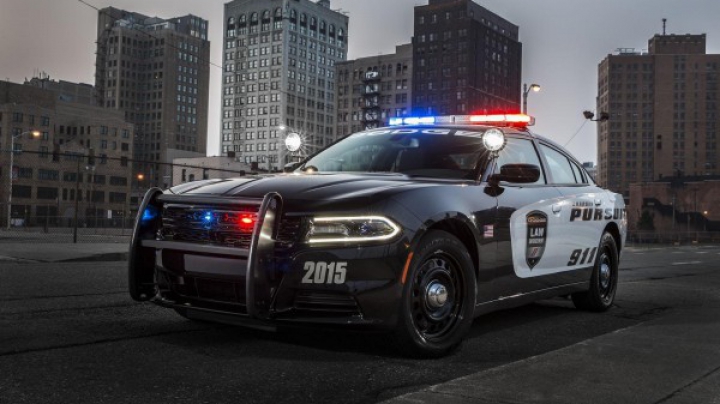 Dodge представил публике новый полицейский Charger Pursuit (ФОТО)