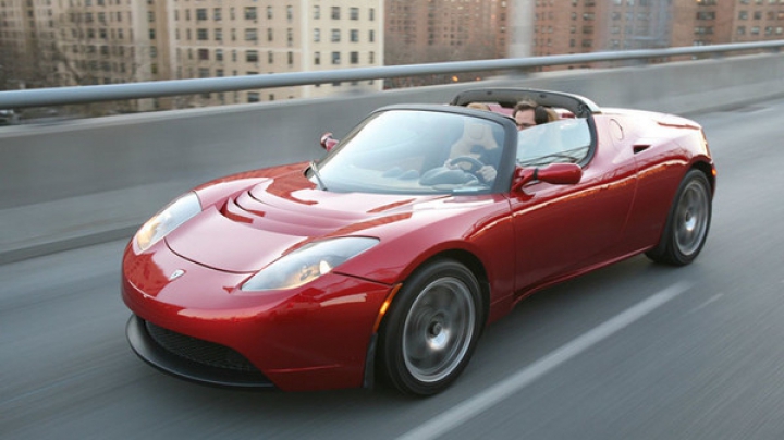 Новый Tesla Roadster появится в 2017 году