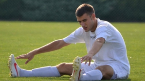 Игрок "Шерифа" Раду Гынсарь помог родителям собрать урожай винограда и сделать вино