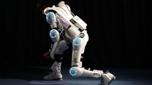 В Японии разработали экзоскелет для людей, которые занимаются тяжелым физическим трудом