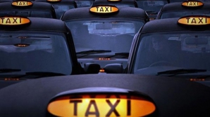 Более тысячи автомобилей такси в течение двух часов блокировали движение в центре Лондона