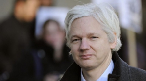 Ассанж посетил конференцию в США, представ в виде голограммы