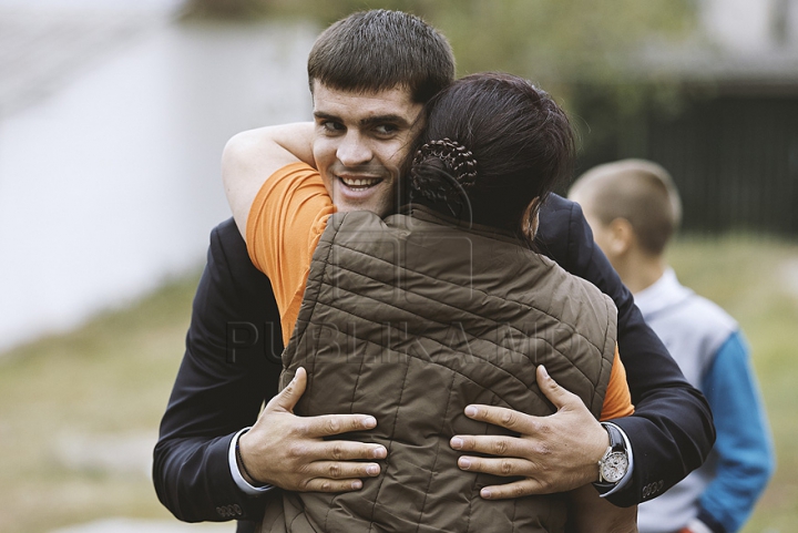 Константин Цуцу отправился в социально-реабилитационный центр Бачой с подарками для детей (ФОТО)