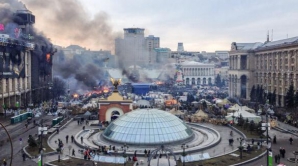 Центральная площадь Киева выглядит сейчас совсем не так, как девять месяцев назад