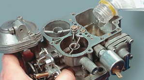 Студент университета Академии наук работает над созданием двигателя, работающего на воде