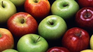 Попытка властей обеспечить детсады и школы молдавскими яблоками не приносит больших результатов