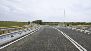 В шаге от смерти: грузовик выехал на встречную полосу и едва избежал трагедии (ВИДЕО)