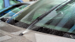 Незамерзающая жидкость для лобового стекла может стать причиной отравления