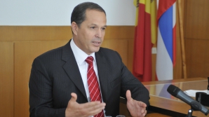 Михаил Формузал приостанавливает участие в предвыборной парламентской гонке