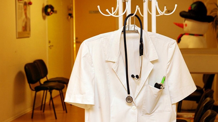 Британские медики требуют повышения зарплат на 1%