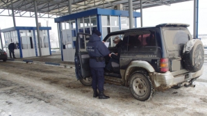 Власти обещают сократить очереди на границе в период зимних праздников